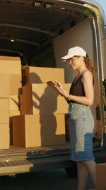 u_8xw36fgp6o-delivery-9574241_1920.webp